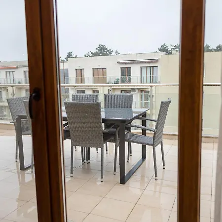 Moonlight Terrace - Panoramic Views, Luxe Comfort By Flat Mаnаger Apartment Saints Constantine and Helena